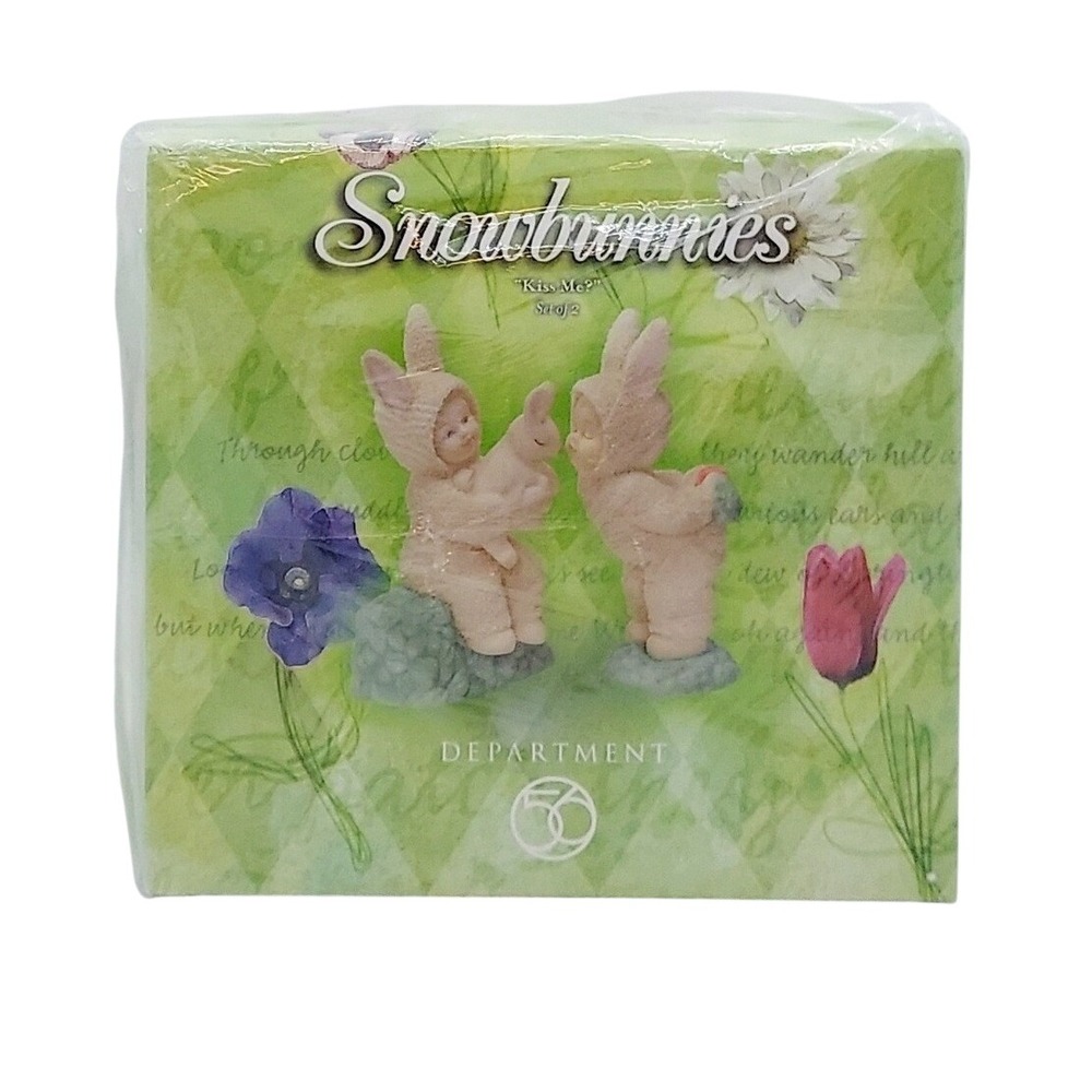 2000 Department 56 Snowbunnies Kiss Me Figurines 56.26358